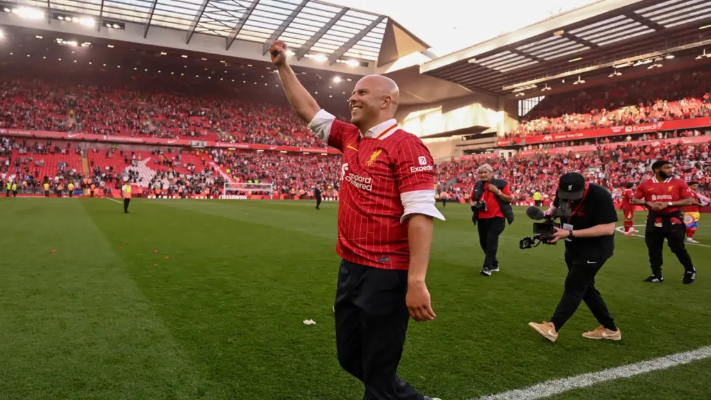 arne slot waves 250427g1200