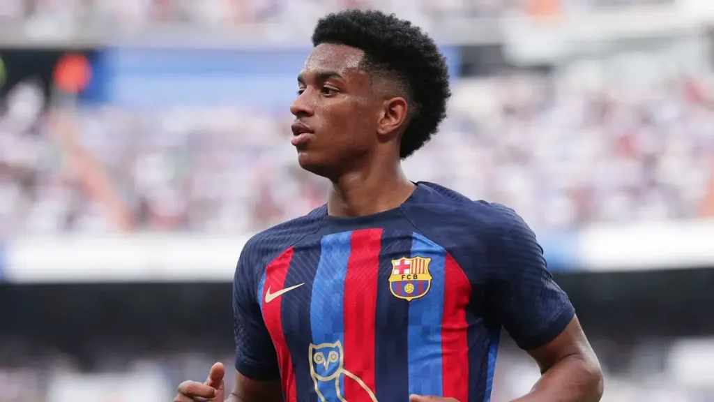 Alejandro Balde Barcelona 2022 23.jpg