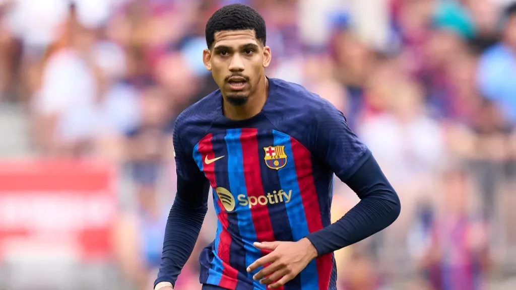 Barcelona’s Ronald Araujo Faces Social Media Backlash After Champions League Defeat IMG 20250508 093556