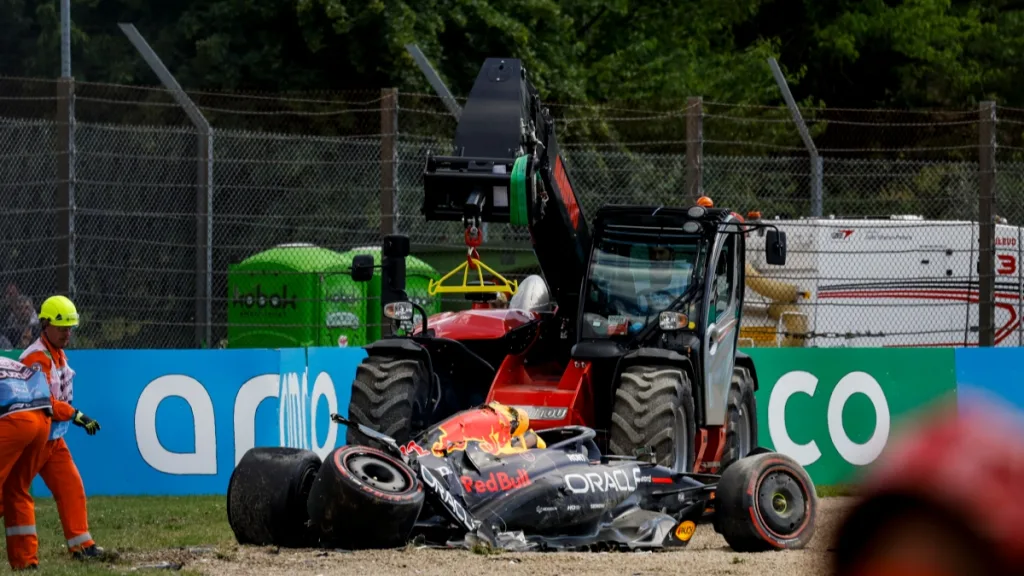 Verstappen Stunned by Tsunoda’s Dramatic Crash in Emilia Romagna Grand Prix Qualifying