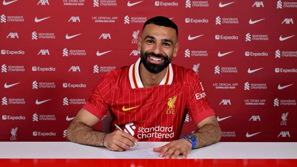 Mohamed Salah signs for Liverpool