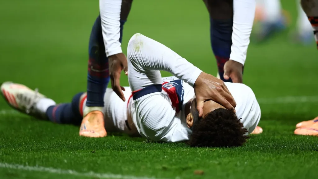PSG’s Désiré Doué to Miss Bayern Clash After Suffering Thigh Injury