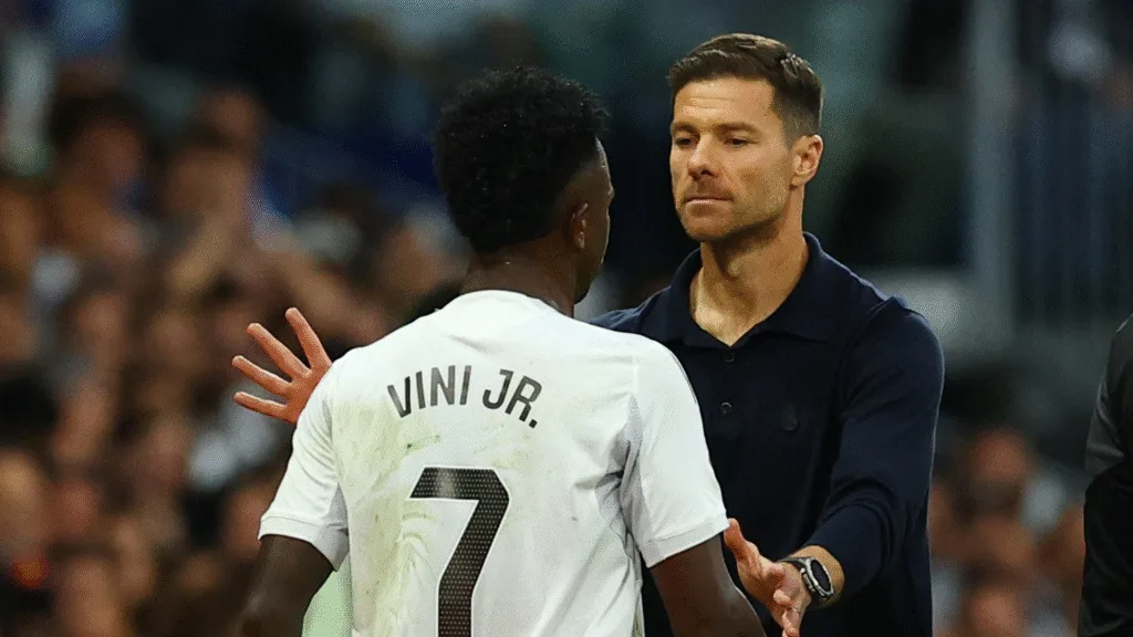 Vini Jr. to Reject New Real Madrid Deal After Fallout With Alonso Vinicius y Xabi Alonso