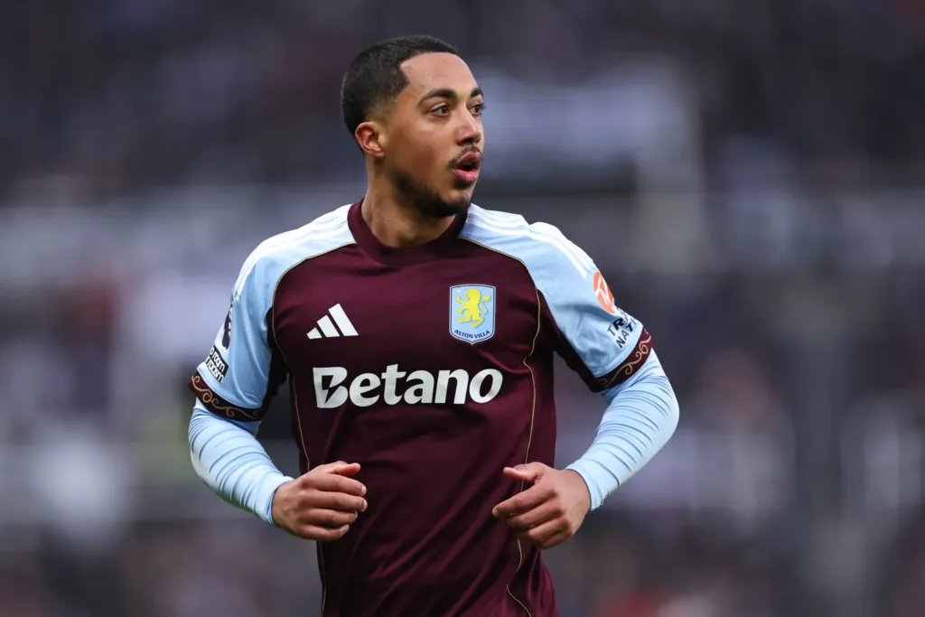 youri tielemans aston villa premier 1054138623