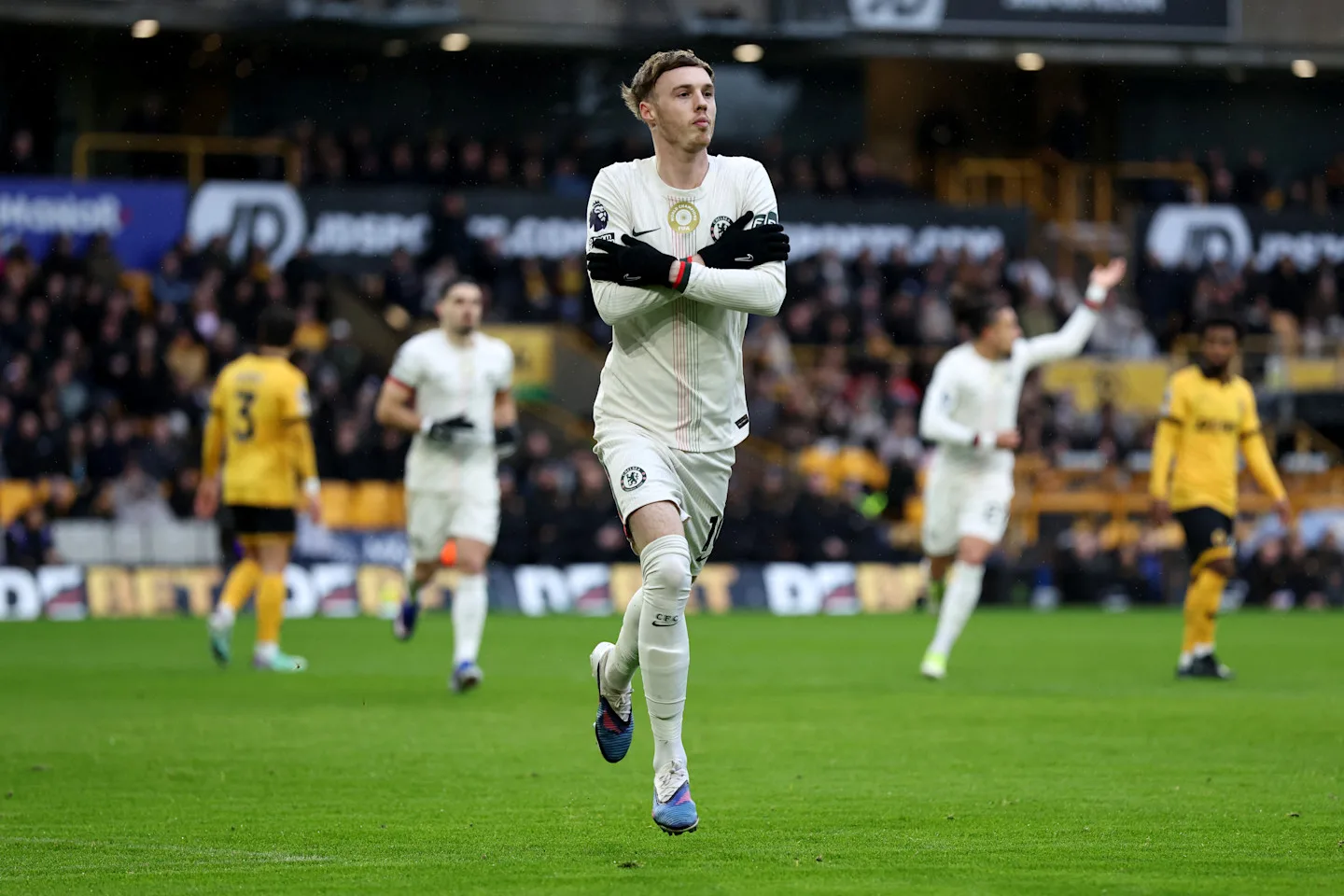 Cole Palmer celebrates vs Wolves 3