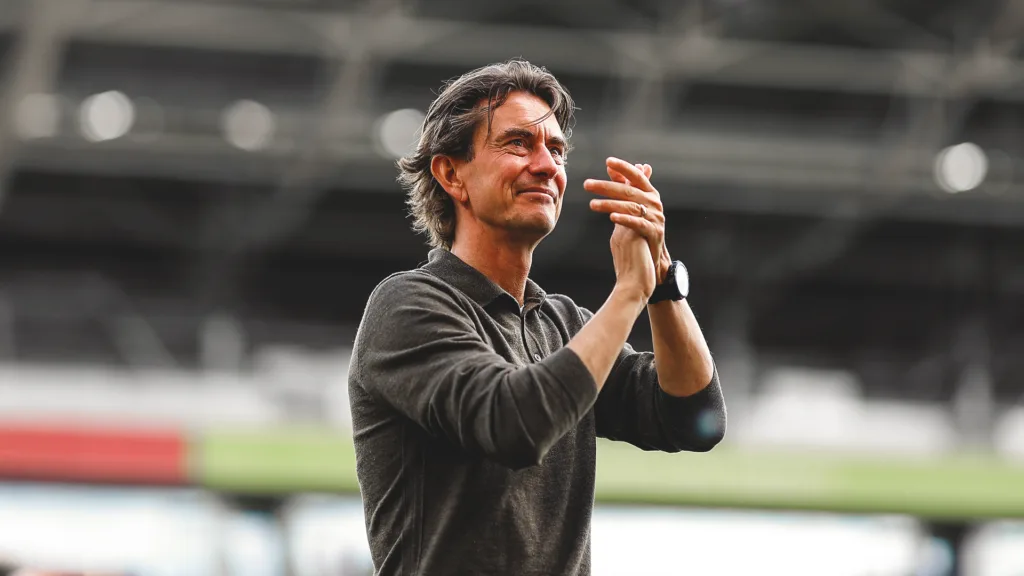 Thomas Frank T t0dpvh